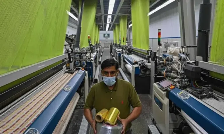 Pakistan textile exports rose 5.55% to $3.379bn in July-August FY27, led by garments and cotton yarn, while August earnings fell from July.