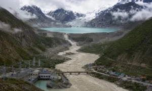 himalayan golf risk